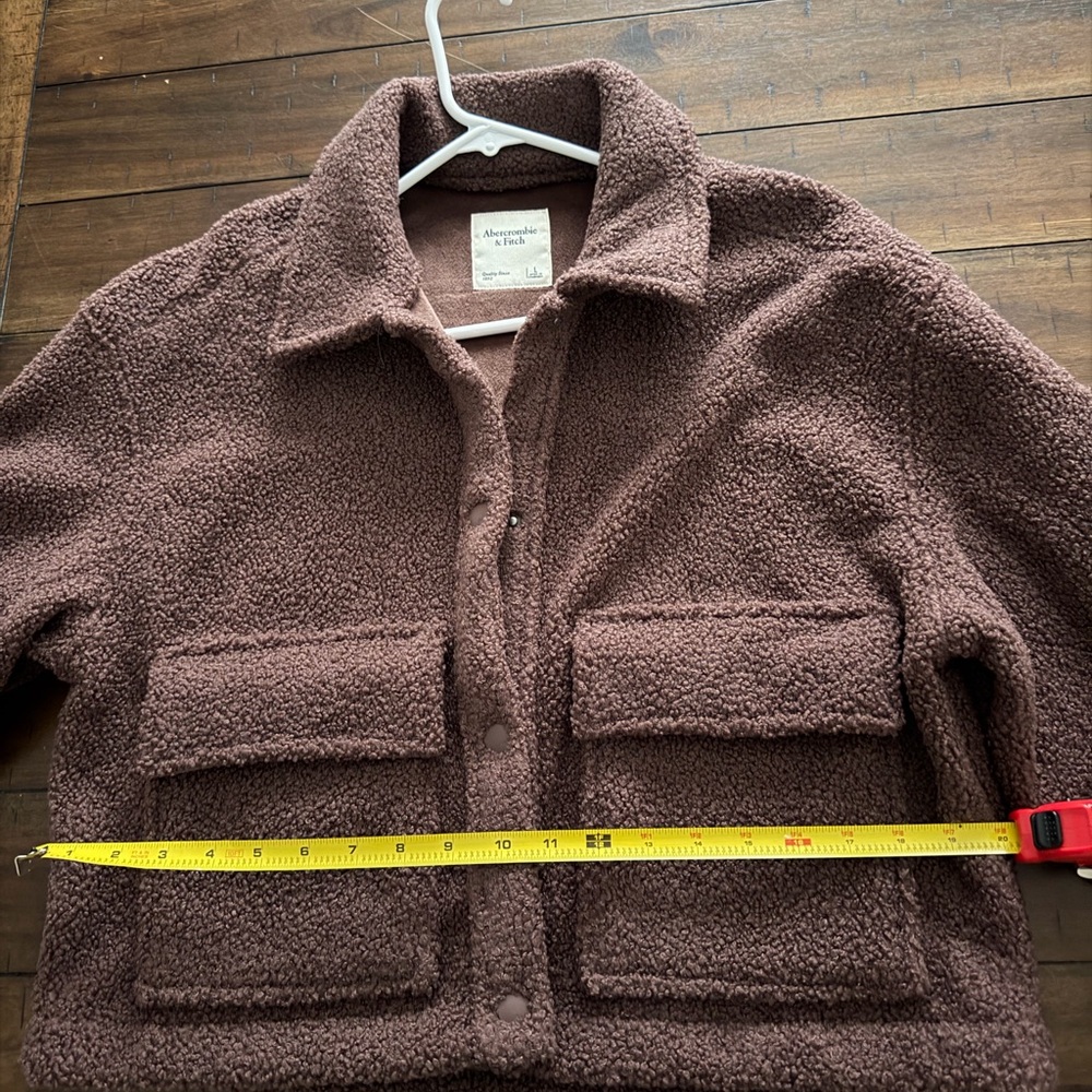 Abercrombie & Fitch Women's Cropped Sherpa Shirt Jacket - Picture 5 of 6